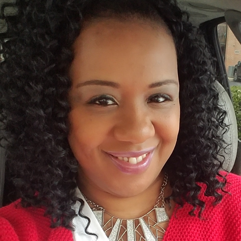 Meet your Posher, Yalanda